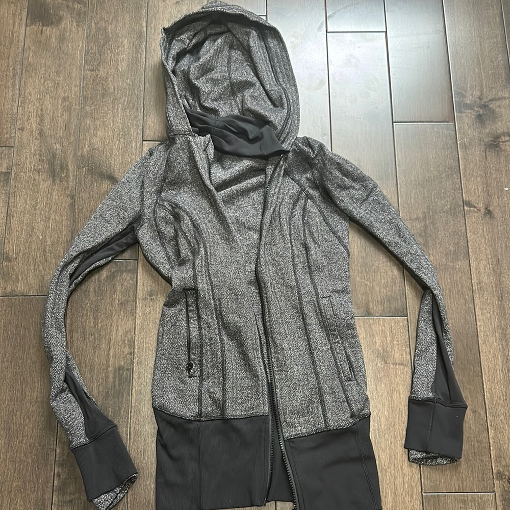 Lululemon zip up